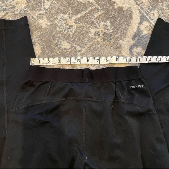 Nike Pro Black Workout Leggings - Picture 3 of 4